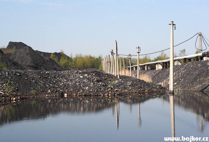 Tady se kdysi bydlelo, kali�t� dolu �SA