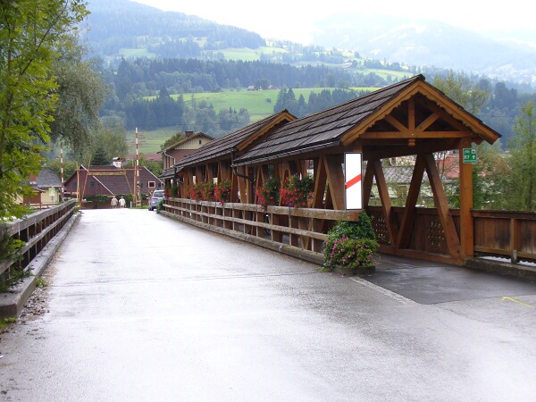 Kr�sn� d�ev�n� most se n�m l�b�