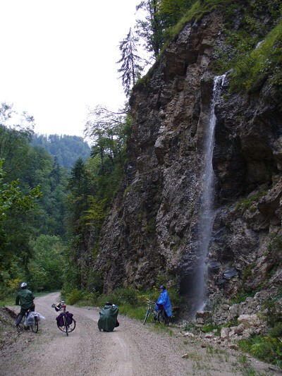 Vodop�d� je v�ude spousta