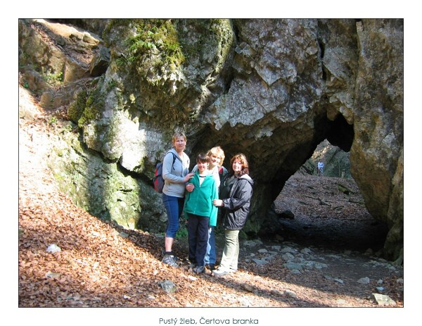 P�r foto z turistiky v Moravsk�m krasu