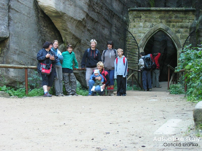 Tyto sk�ly stoj� za prohl�dku!