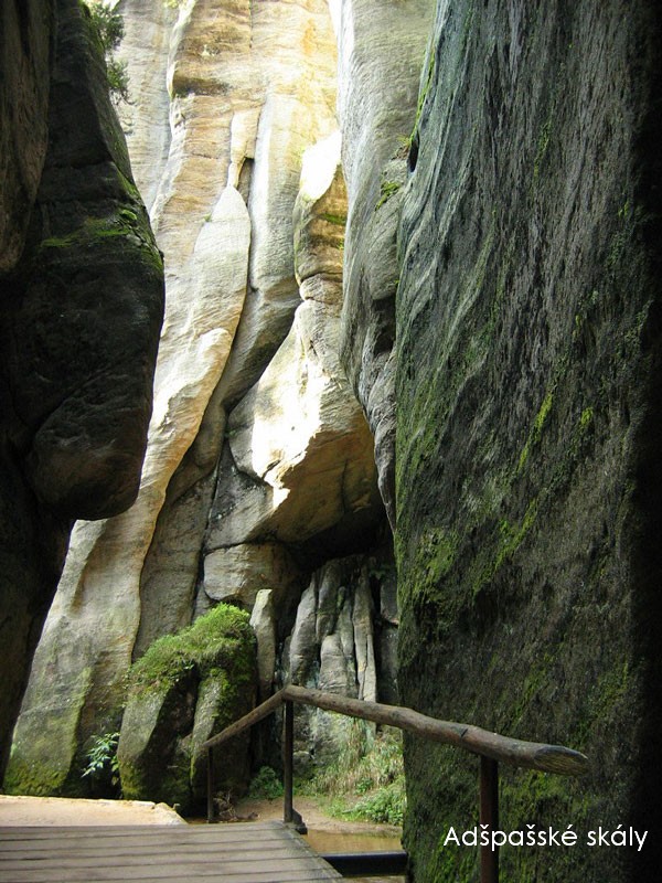 Tyto sk�ly stoj� za prohl�dku!