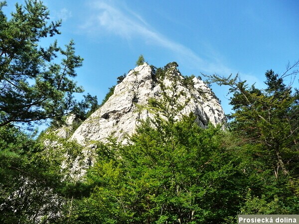 Chladn� v�kend na Slovensku