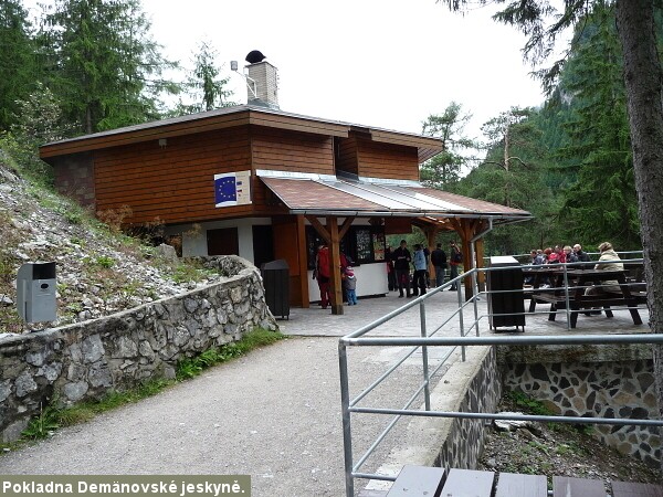 Chladn� v�kend na Slovensku