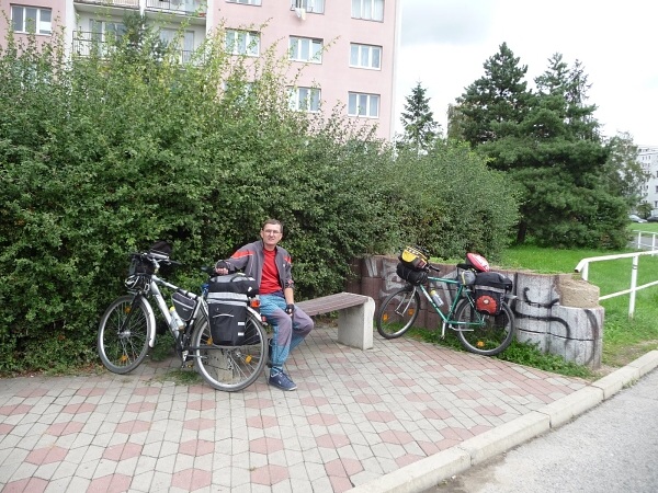 Na kole s br�chou do Hamburgu