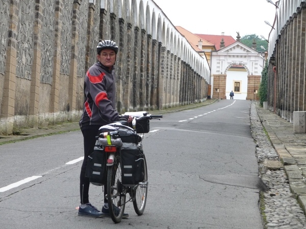 Na kole s br�chou do Hamburgu