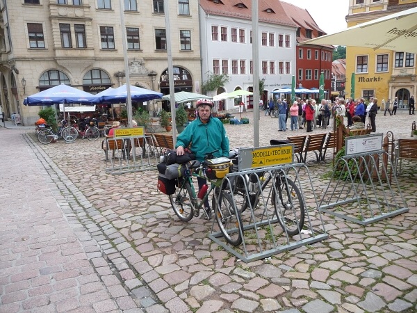 Na kole s br�chou do Hamburgu