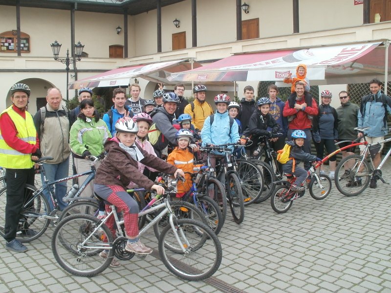 Jarn� zah�jen� cyklov�let�