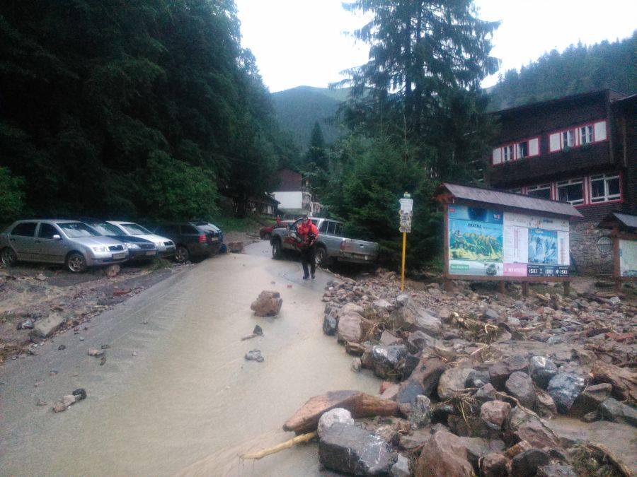 Stolet� povode� se prohnala Vr�tnou dolinou