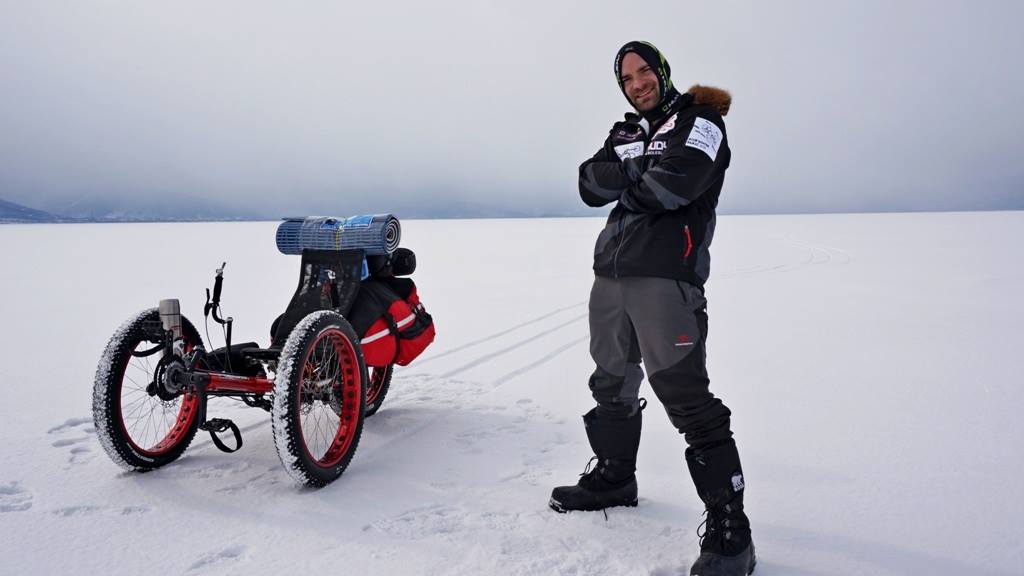 Na zamrzl�m Bajkalu