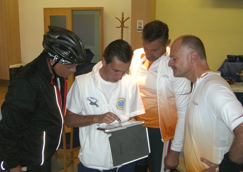 Z T�ince do Prahy na kolech